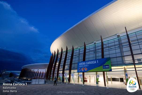 En esta imagen podemos ver uno de los accesos al Carioca 1, "el nuevo Hogar del Baloncesto Olímpico". A continuación de éste, se pueden ver el Carioca 2 y el 3, sedes de otros Deportes
