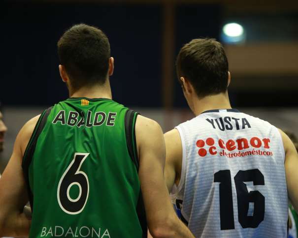 En esta foto podemos ver a Santi Yusta y a Alberto Abalde, 2 jóvenes con futuro ACB