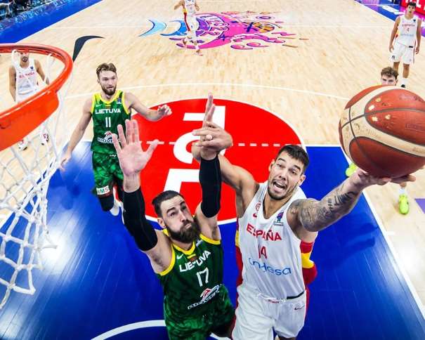 fiba.basketball/eurobasket/2022/game/1009/Spain-Lithuania