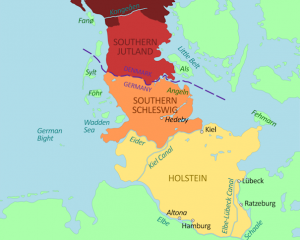 Por LibIchtnatz - Trabajo propio, CC BY-SA 3.0, https://commons.wikimedia.org/w/index.php?curid=711672 Mapa político de Jutlandia Mapa de la Península de Jutlandia Isla Jutlandica del Norte; usualemente mencionada como parte de Jutlandia, aunque es un isla aparte desde que fue separada del resto de la peninsula en 1825 por una inundación. Jutlandia Septentrional (Nørrejylland). Jutlandia Meridional (Sønderjylland) o Schleswig del Norte (Nordschleswig): Dinamarca (edad media), parte del Ducado de Schleswig (bajo la corona danesa) desde el siglo 13 hasta 1864; alemán desde 1864 hasta 1920; danés desde 1920 en adelante. Schleswig del Sur (alemán desde 1864; parte del Ducado de Schleswig (bajo la corona danesa) hasta 1864; históricamente parte integral de Jutlandia Meridional) Area histórica de Holstein, considerado ocacionalmente parte de la Península de Jutlandia – sur hasta el Elba y el Canal Elba-Lübeck. es.wikipedia.org/wiki/Pen%C3%ADnsula_de_Jutlandia